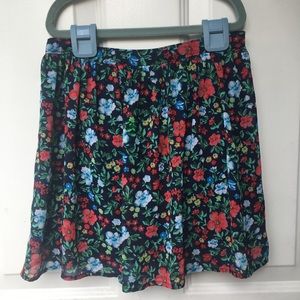 Hollister skirt with two layers *S*